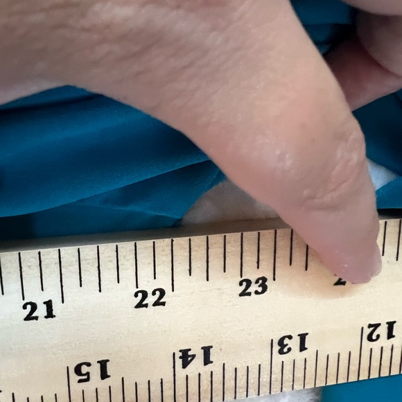 BEAUTIFUL AWESOME LITTLE TOP STUNNING TURQUOISE V NECK BUTTON DOWN EUC DETAILS M - Picture 6 of 15